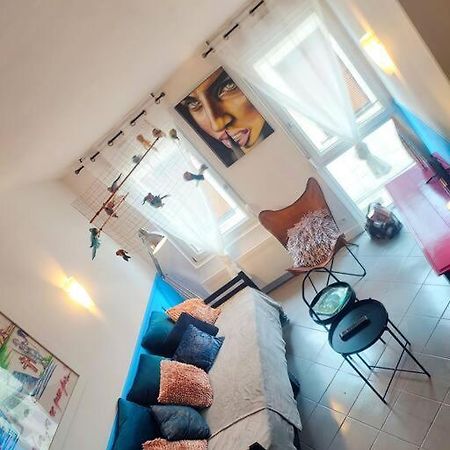 Chez Arty - Gere Par Presta-Zen'Services Lägenhet Verdun-sur-Meuse Exteriör bild